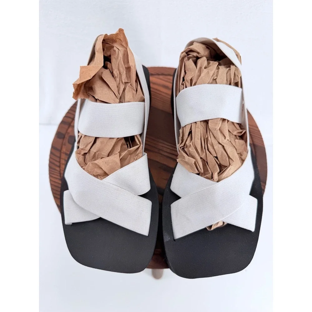 Jeffrey Campbell White Elastic Strap Black Platform Flatform Sandals 6 Cyber Y2K